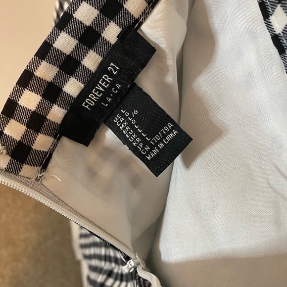Checkered Mini Skirt (Forever 21) - Picture 6 of 8